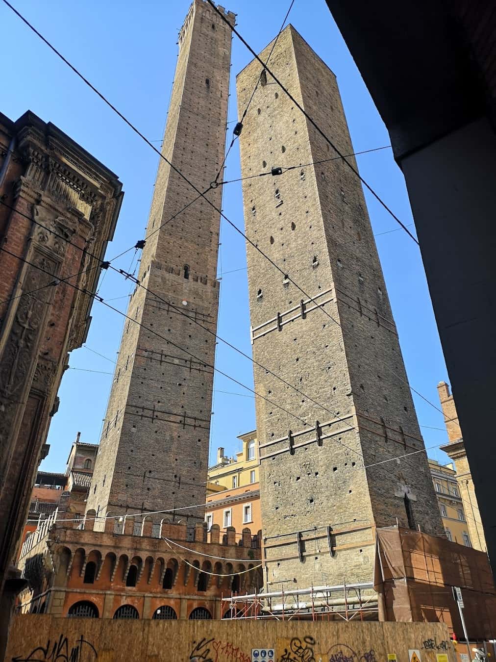Asinelli Tower, Italy Asinelli Tower, Italy
