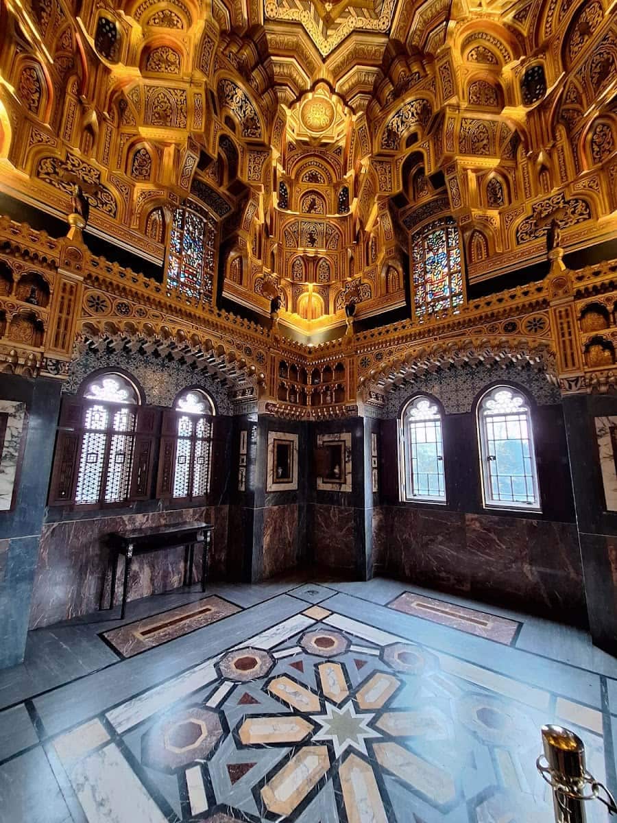 Cardiff Castle, Cardiff Cardiff Castle, Cardiff