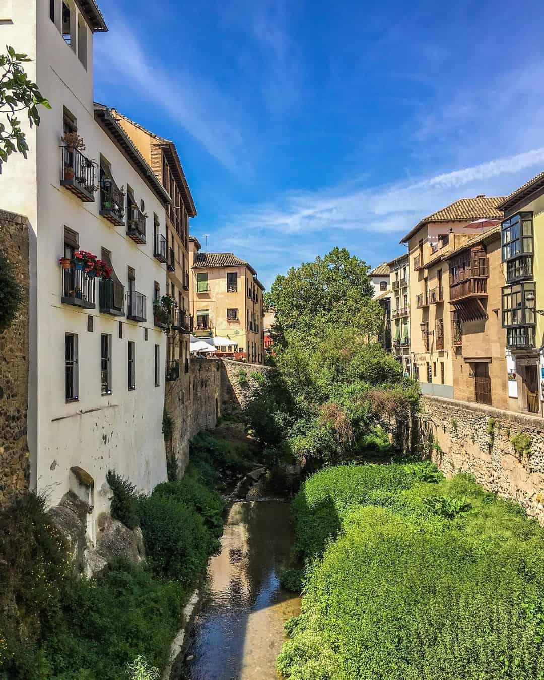 Carrera del Darro Inside, Granada Carrera del Darro Inside, Granada