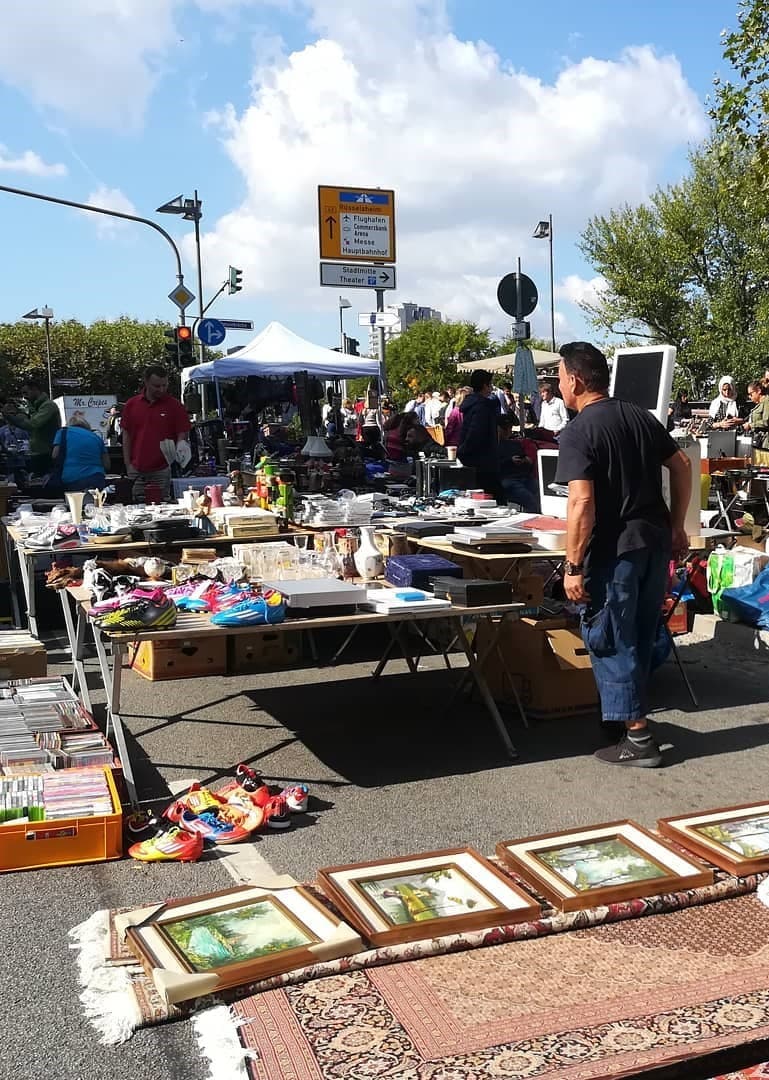 Frankfurt flea market Frankfurt flea market