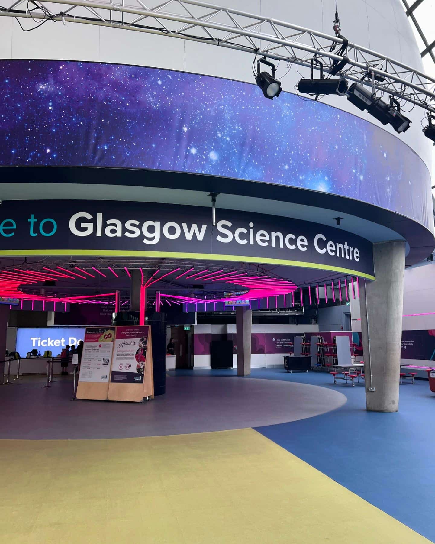 Glasgow Science Centre Inside Glasgow Science Centre Inside