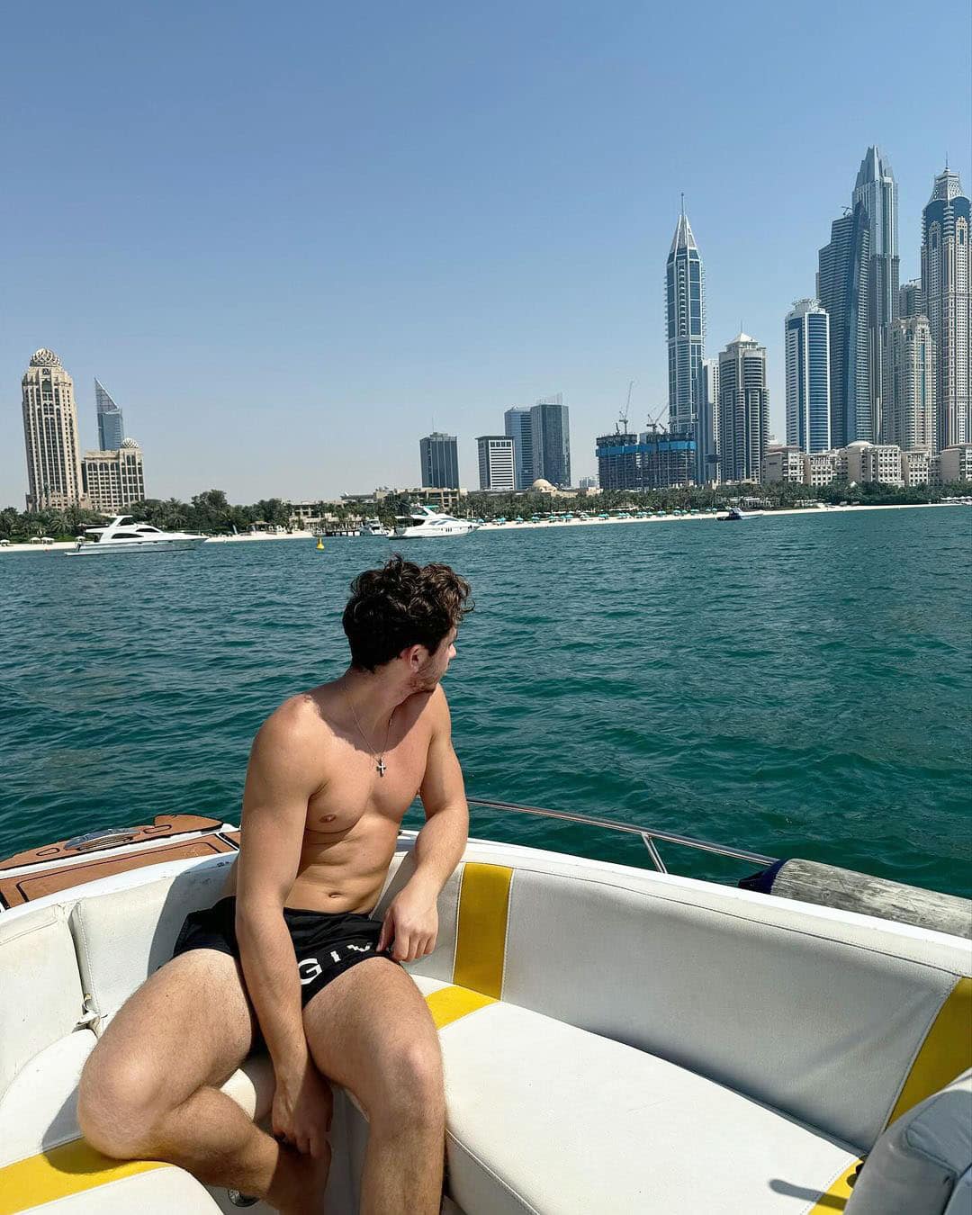 Palm Jumeirah Ride Boat, Dubai Palm Jumeirah Ride Boat, Dubai