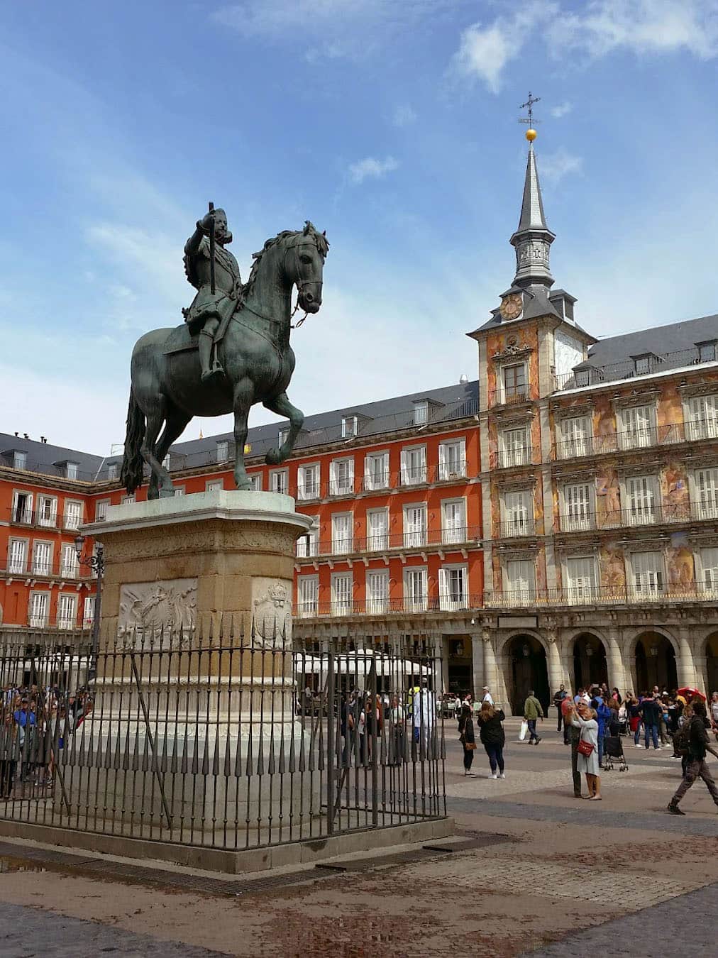 Plaza Mayor Statue, Spain Plaza Mayor Statue, Spain