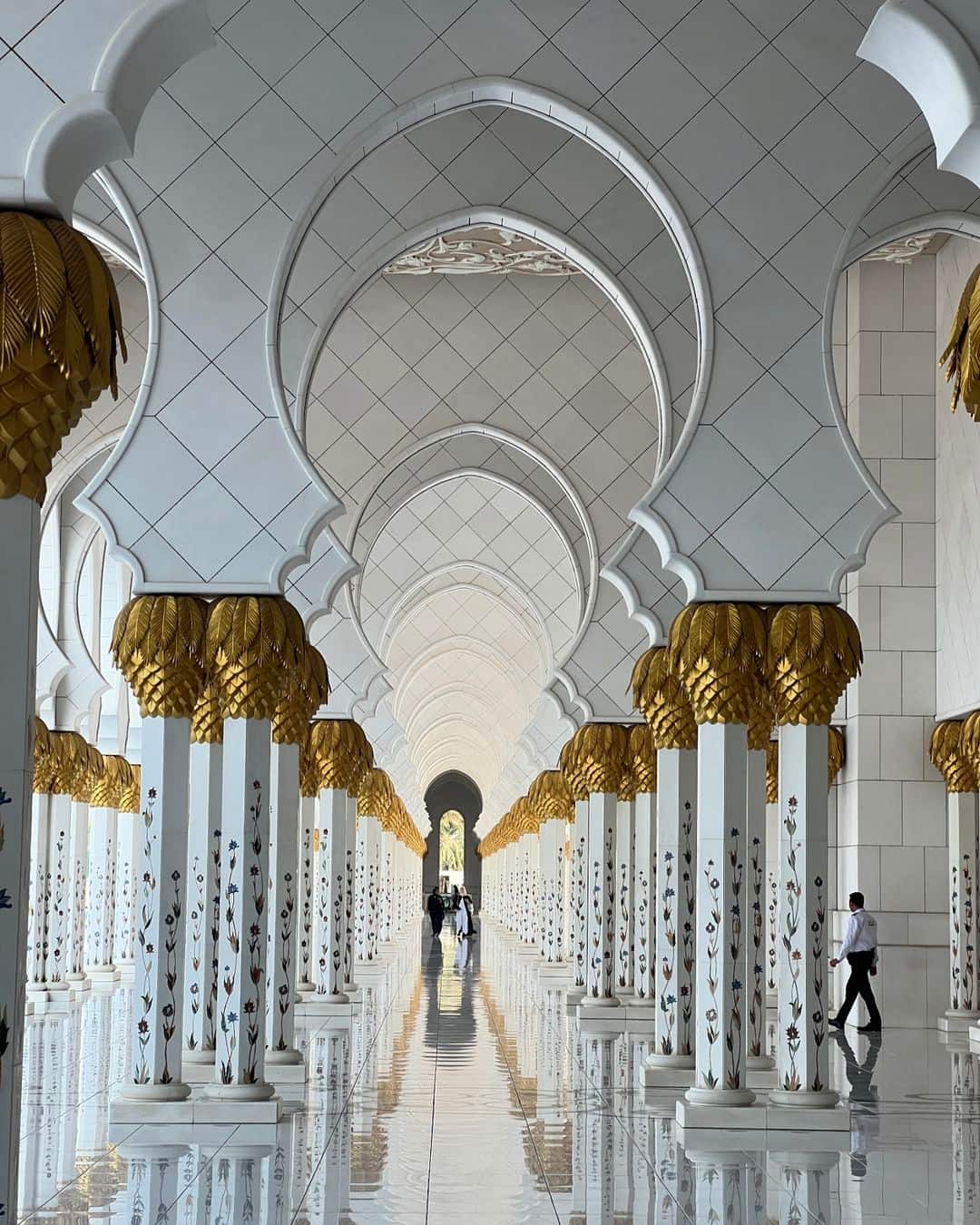 Sheikh Zayed Grand Mosque Inside, Abu Dhabi Sheikh Zayed Grand Mosque Inside, Abu Dhabi