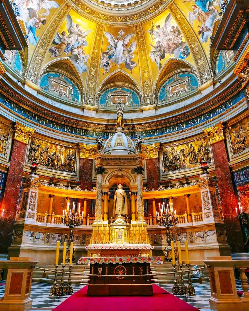 St. Stephenâs Basilica, Budapest St. Stephenâs Basilica, Budapest