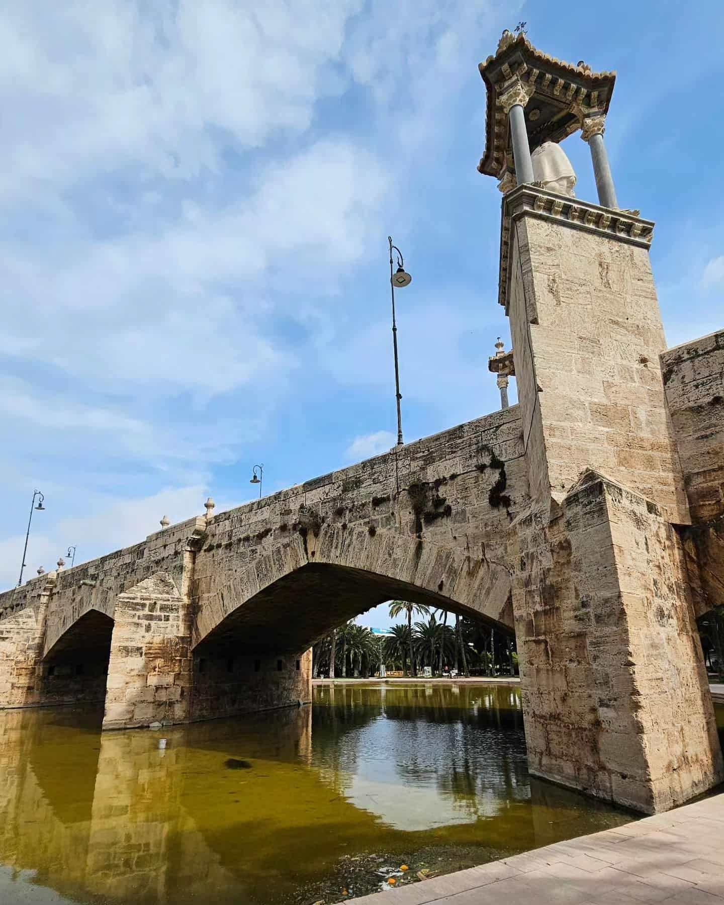 Turia Gardens Bridge, Spain Turia Gardens Bridge, Spain