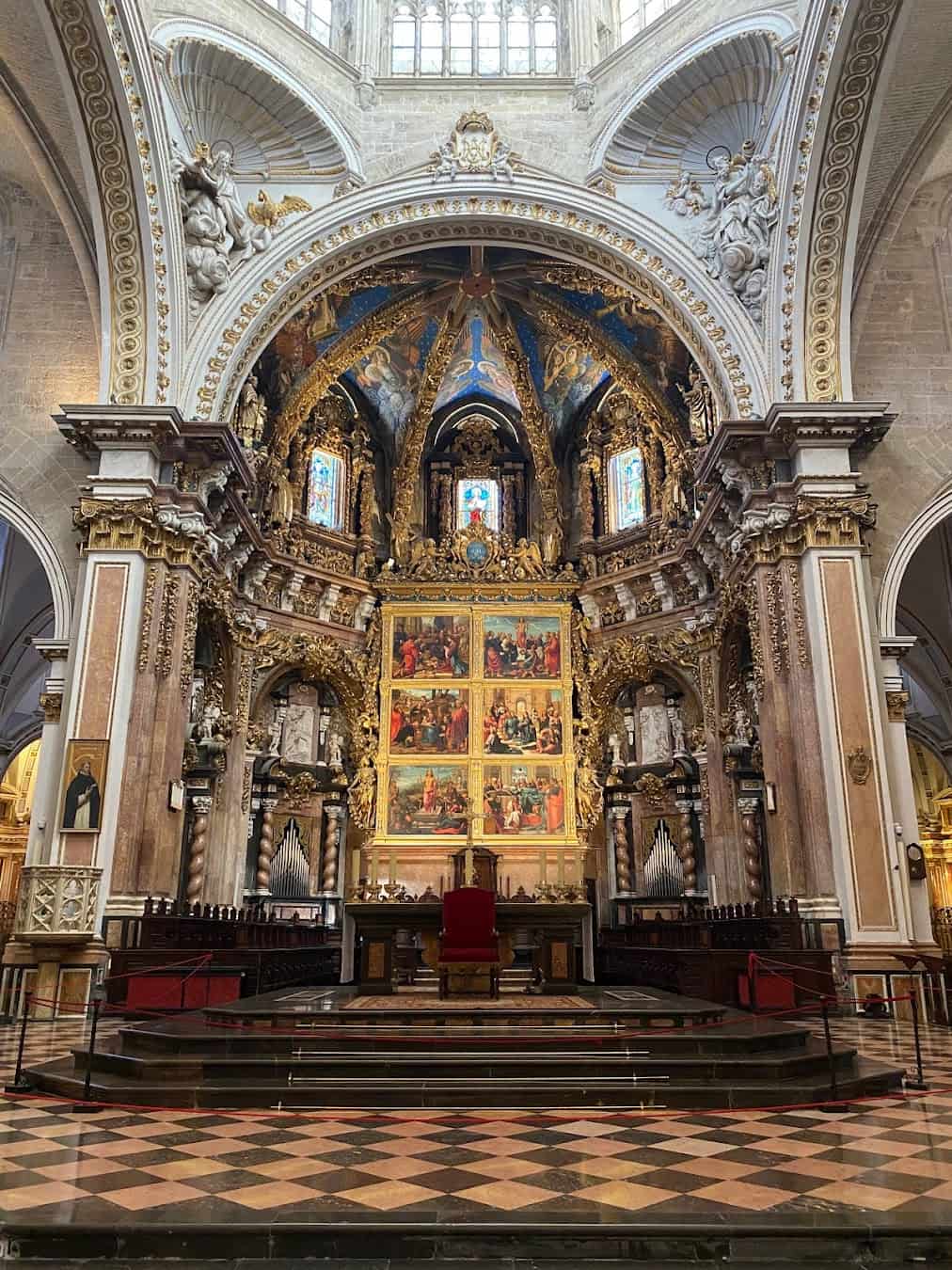 Valencia Cathedral Inside, Spain Valencia Cathedral Inside, Spain