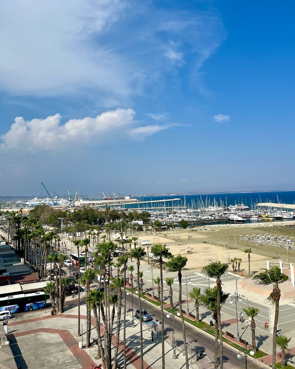 Finikoudes Beach, Larnaca Finikoudes Beach, Larnaca