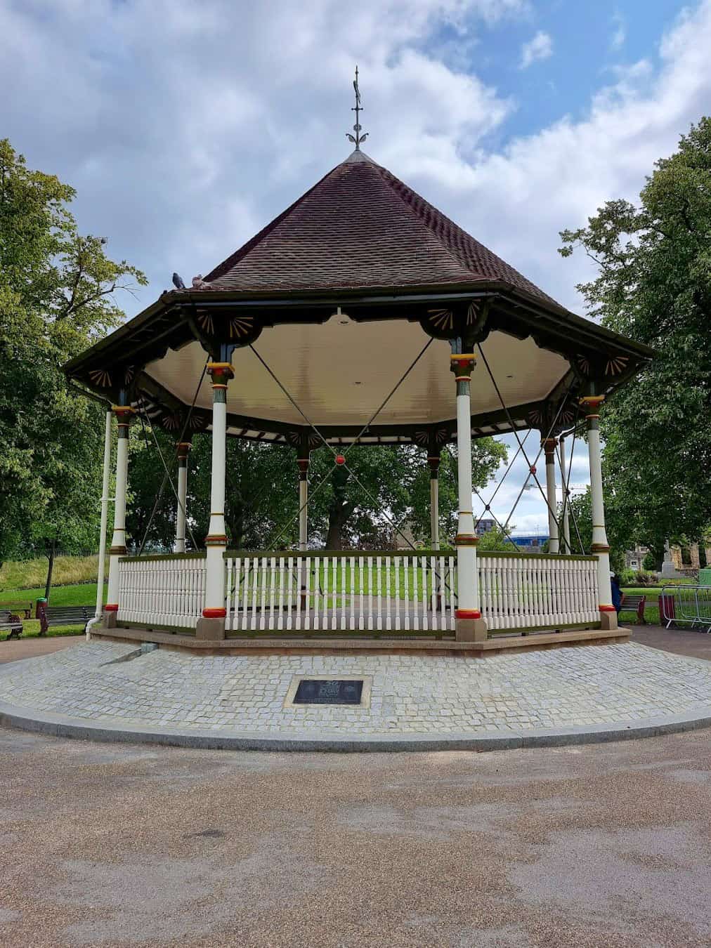Forbury Gardens Alcove, England Forbury Gardens Alcove, England
