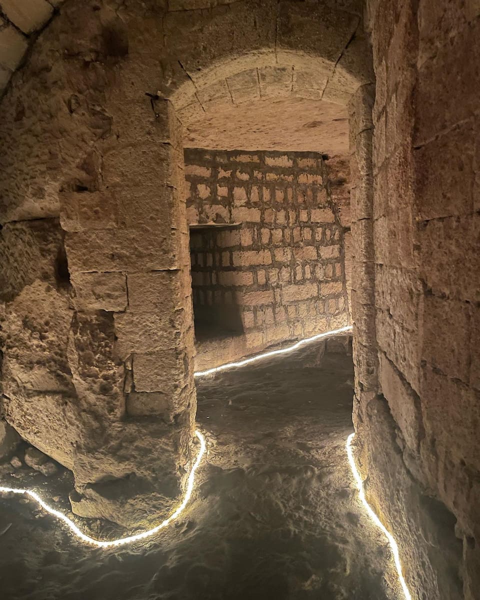 Gravina di Puglia: Underground Tours Gravina di Puglia: Underground Tours