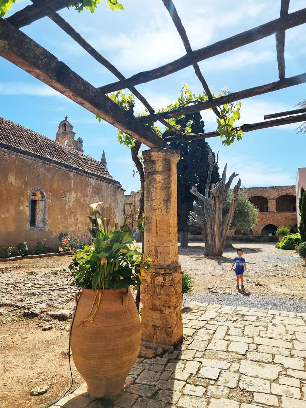 Historic_Arkadi_Monastery_Chania2.0
