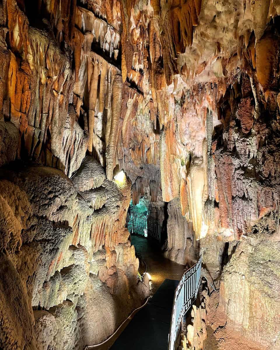 Kefalonia: Caves and Underground Lakes Kefalonia: Caves and Underground Lakes