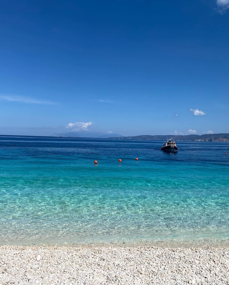 Kefalonia: Myrtos Beach Kefalonia: Myrtos Beach