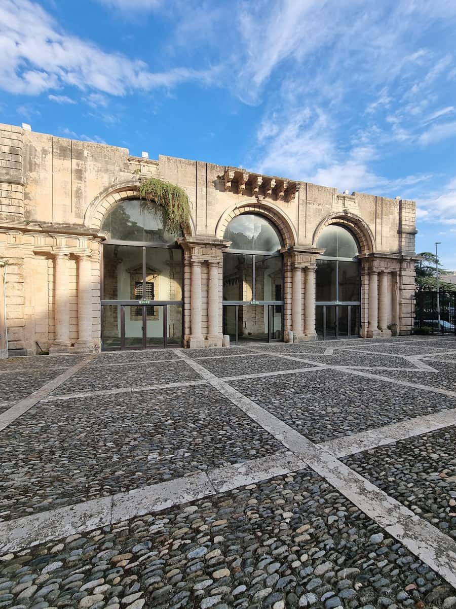 Messina, Palazzo del Monte di PietĆ Messina, Palazzo del Monte di PietĆ