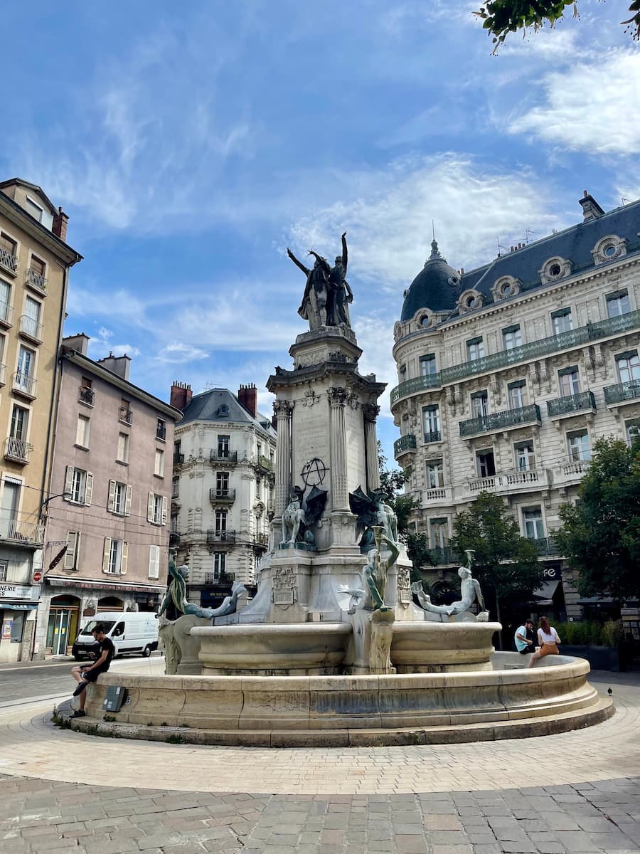 Place Notre-Dame Grenoble Place Notre-Dame Grenoble