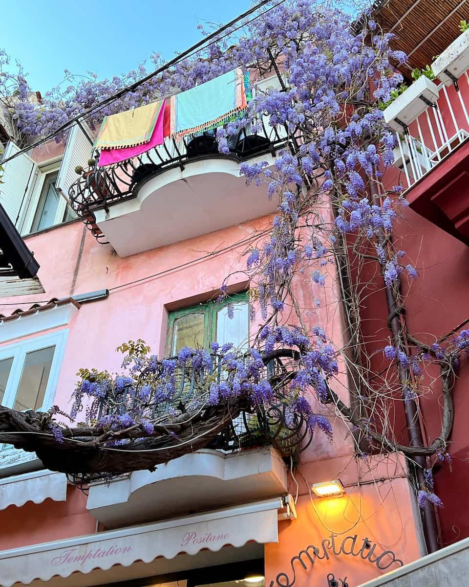 Positano: streets and alleys Positano: streets and alleys