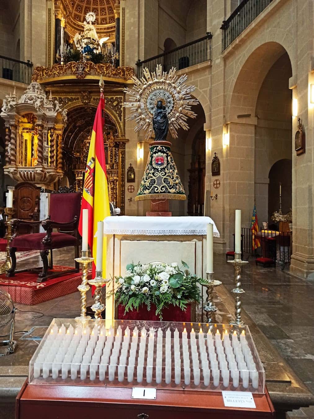 San Nicolas Cathedral Inside, Spain San Nicolas Cathedral Inside, Spain
