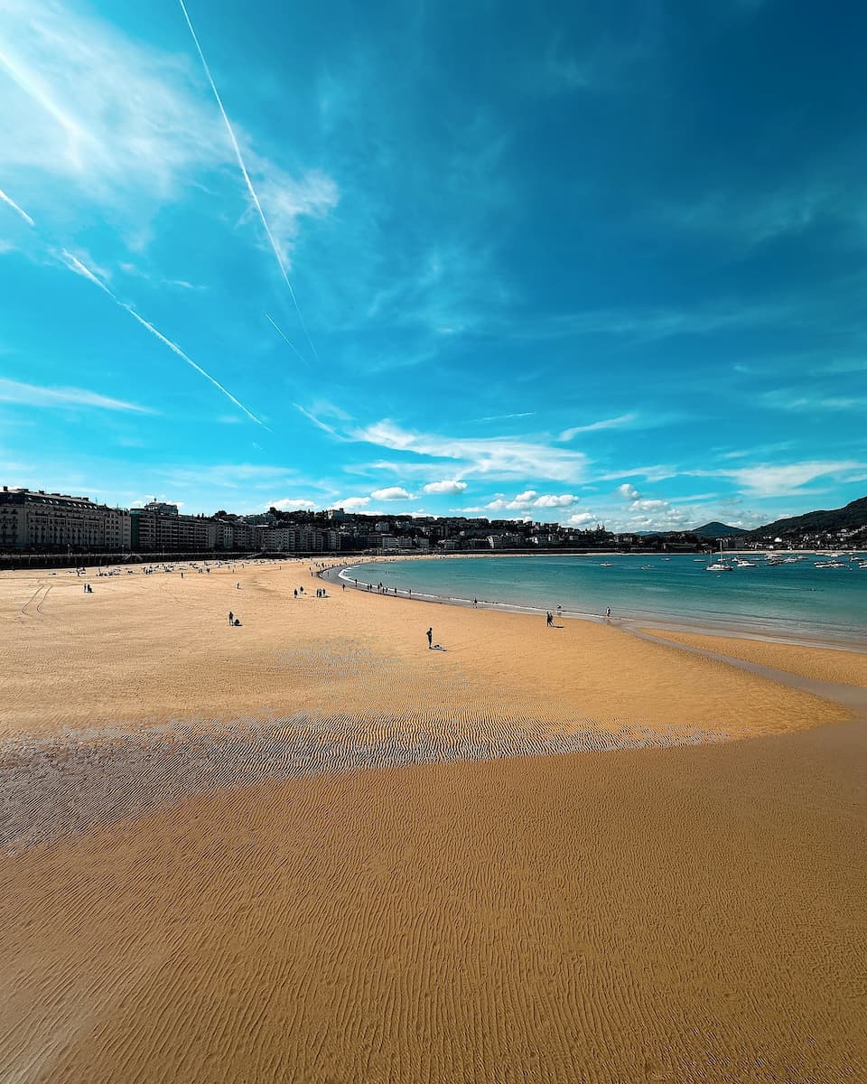 San Sebastian: La Concha Beach San Sebastian: La Concha Beach