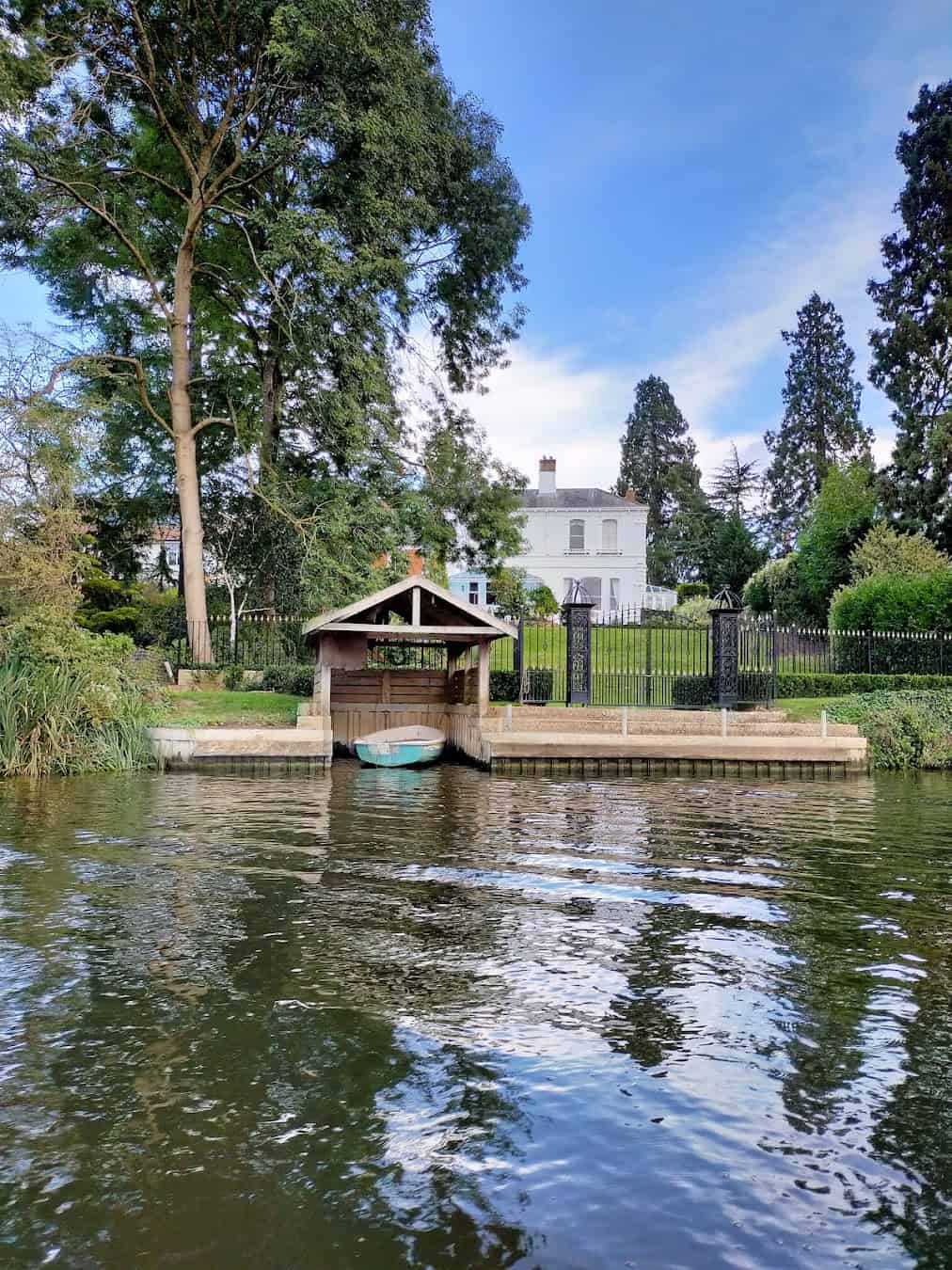 Stratford upon Avon River, England Stratford upon Avon River, England