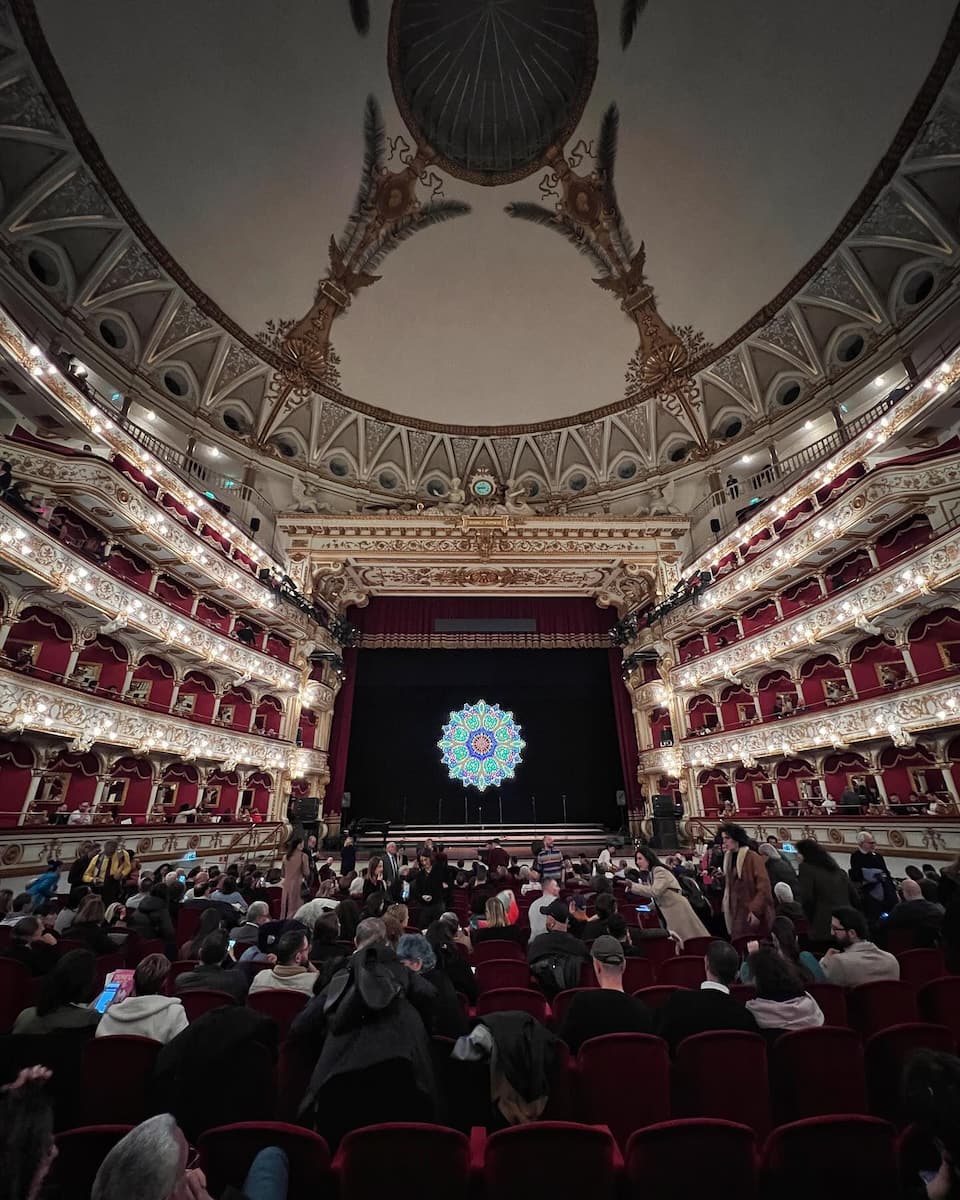 Bari: Teatro Petruzzelli Bari: Teatro Petruzzelli