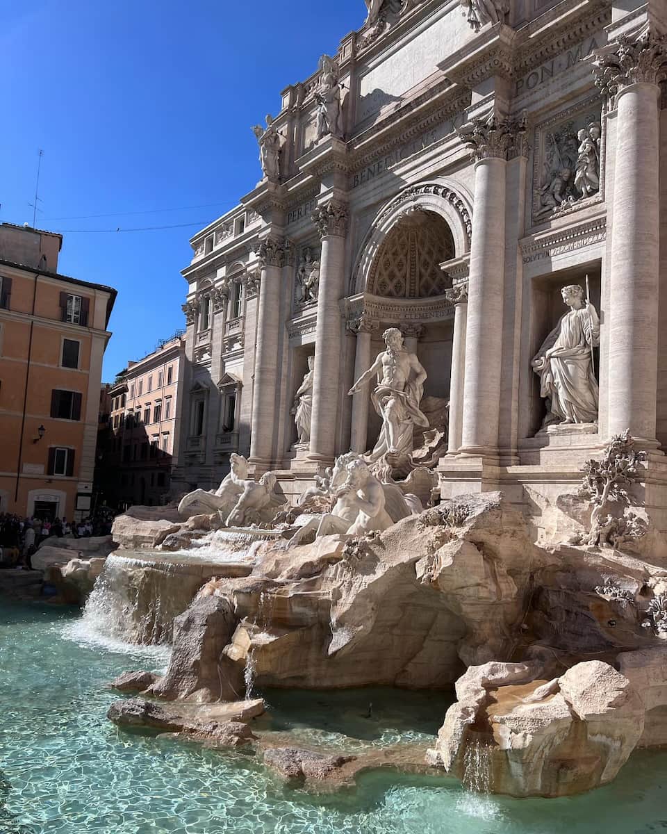 Trevi Fountain, Rome Trevi Fountain, Rome