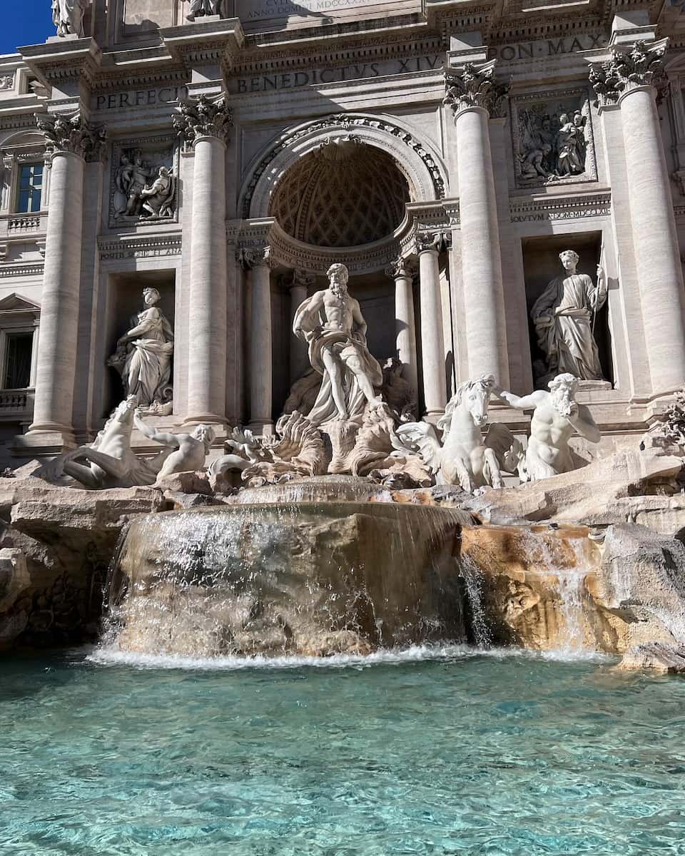 Trevi Fountain, Rome Trevi Fountain, Rome