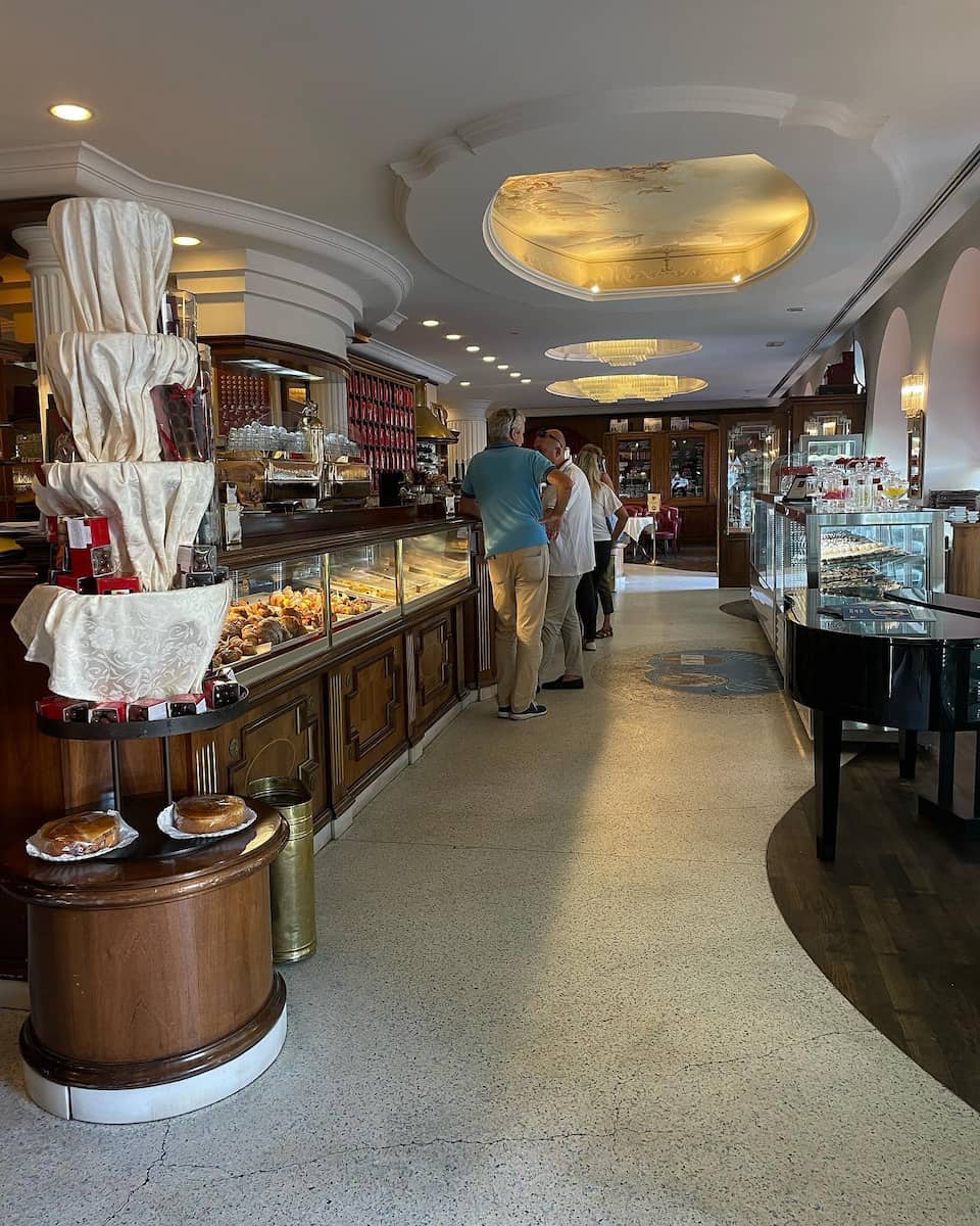 Trieste: Caffè San Marco Trieste: Caffè San Marco