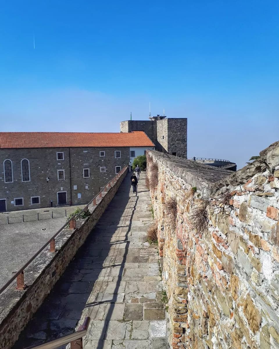 Trieste: Castello di San Giusto Trieste: Castello di San Giusto