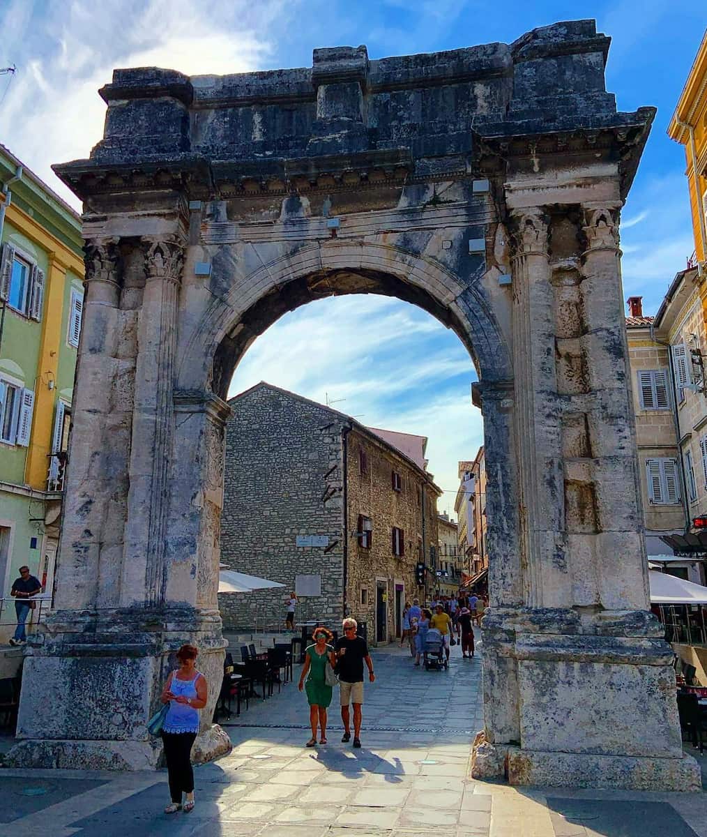 Arch of the Sergii, Pula Arch of the Sergii, Pula