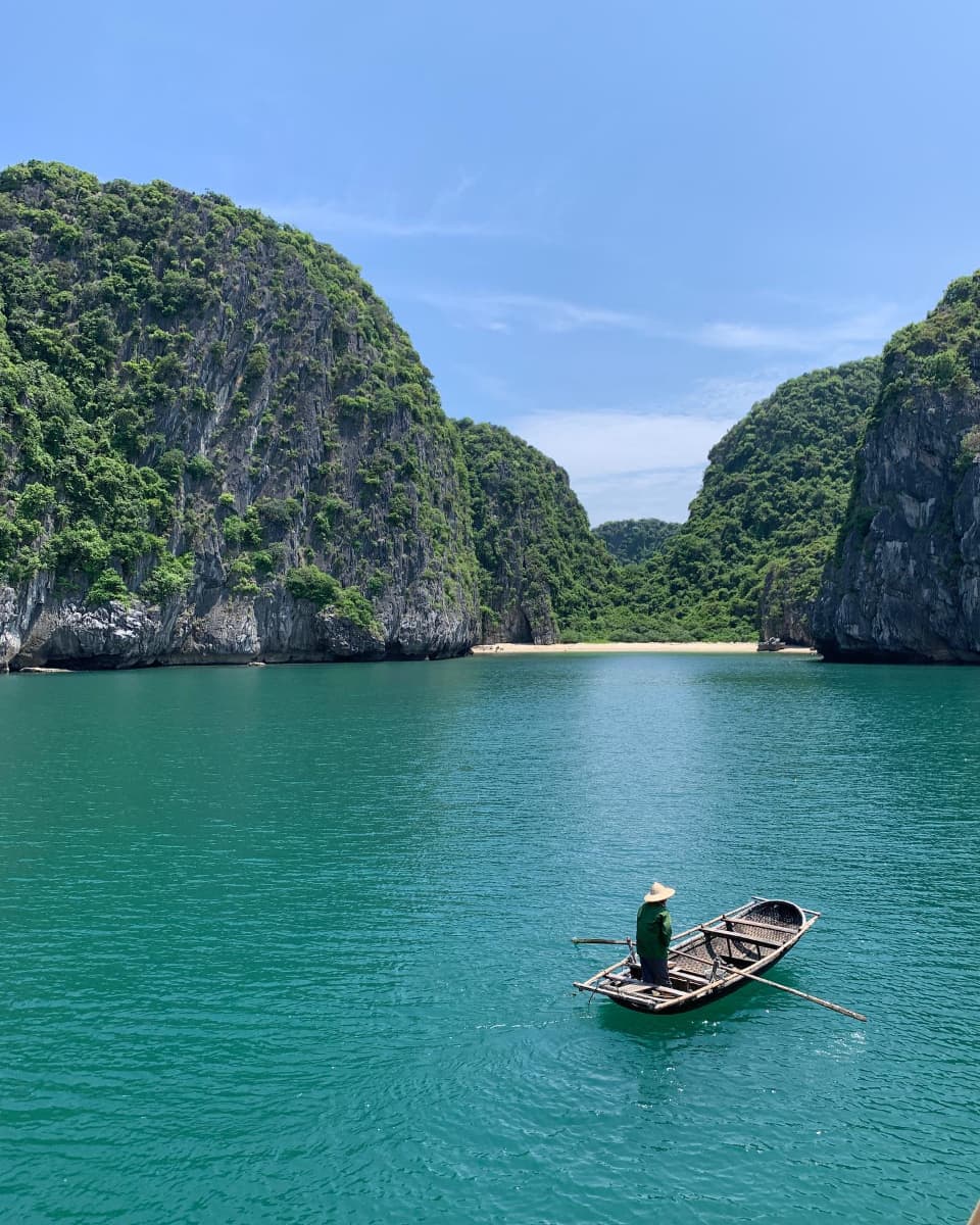 Lan Ha Bay, Hanoi