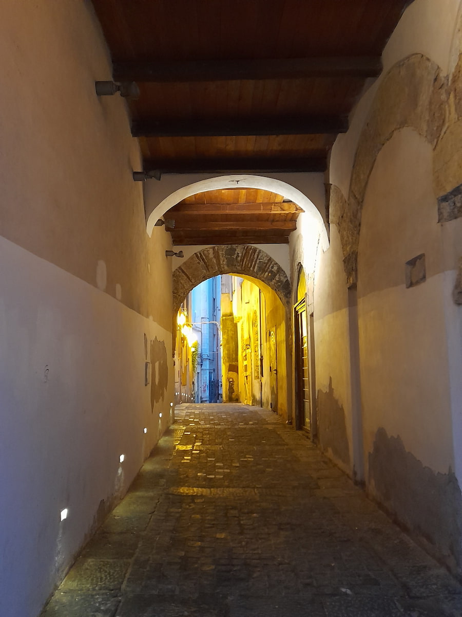 Palazzo Pinto Via dei Mercanti Salerno Palazzo Pinto Via dei Mercanti Salerno