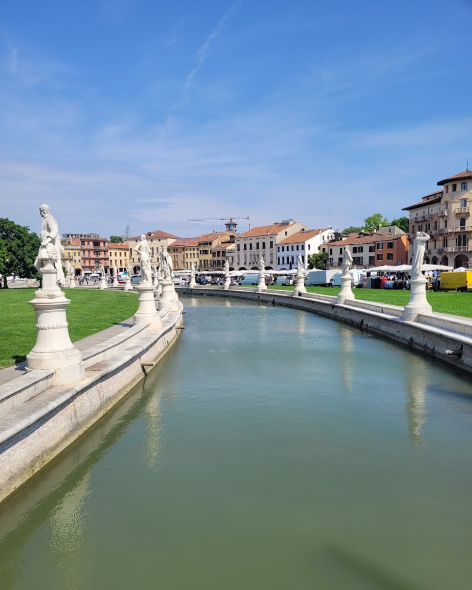 Prato della Valle, Padua Prato della Valle, Padua