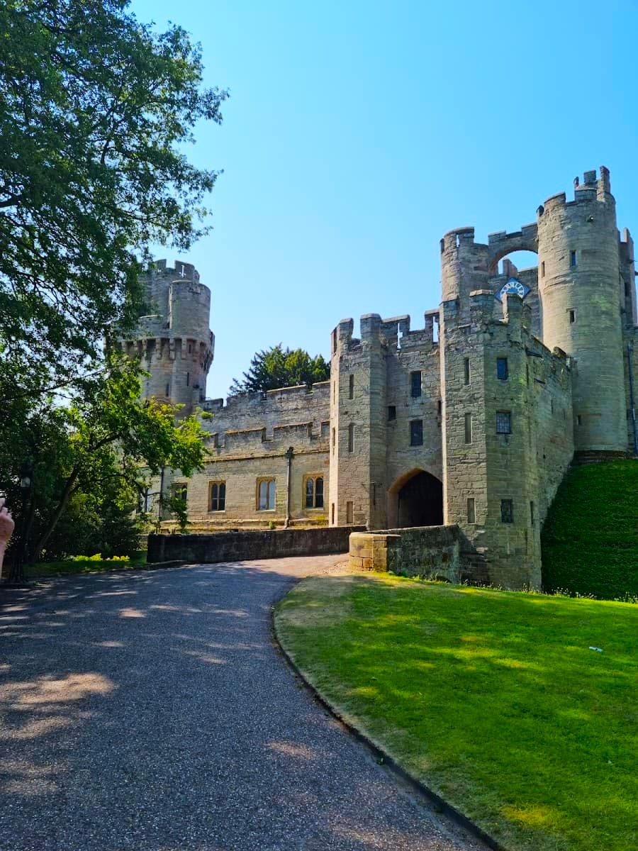 Warwick Castle, London