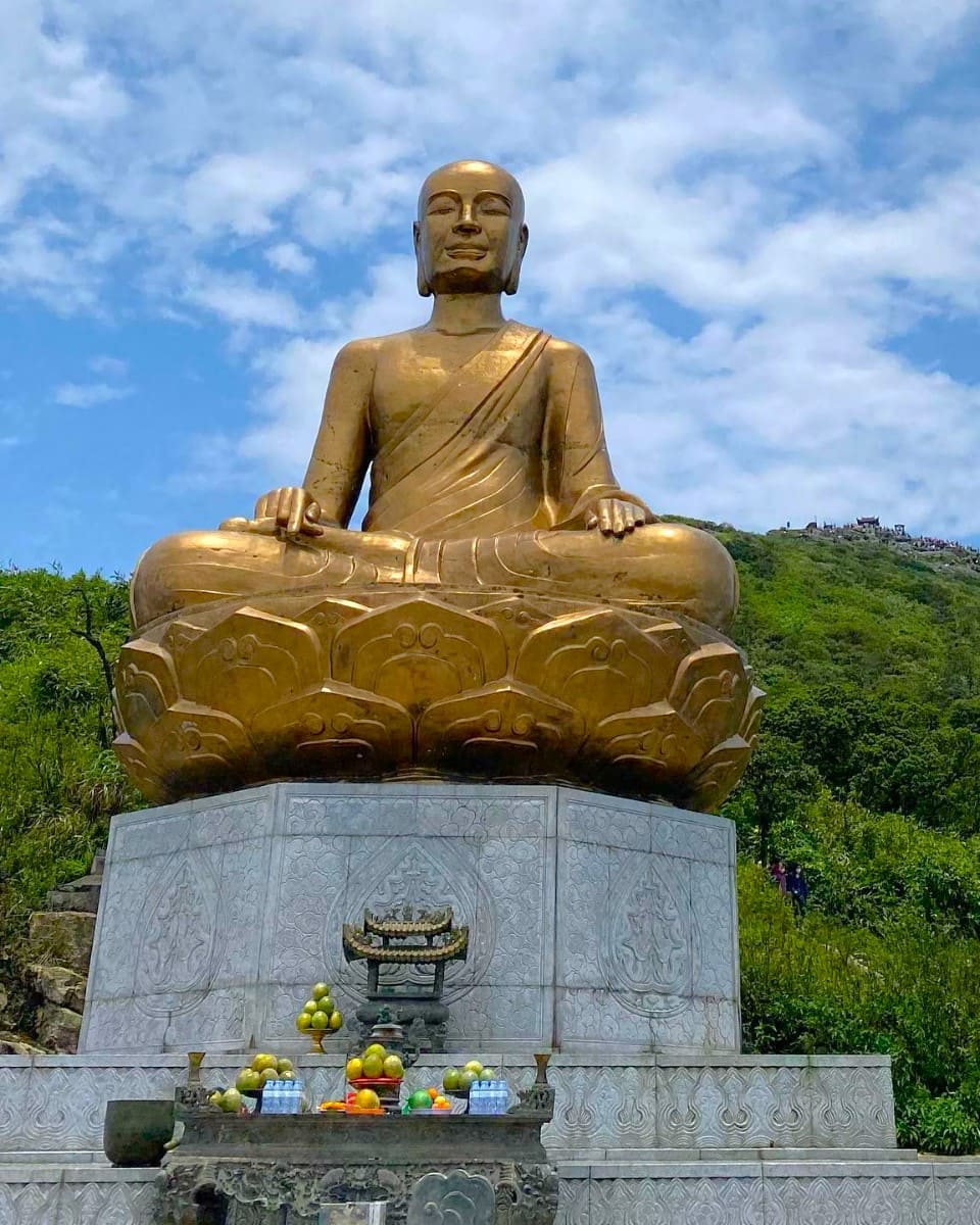 Yen Tu Mountain, Hanoi