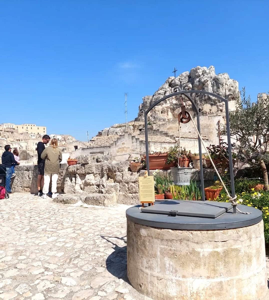 Via Madonna delle Virtù, Matera Via Madonna delle Virtù, Matera