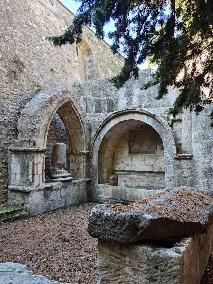 Alyscamps Necropolis, Arles Alyscamps Necropolis, Arles