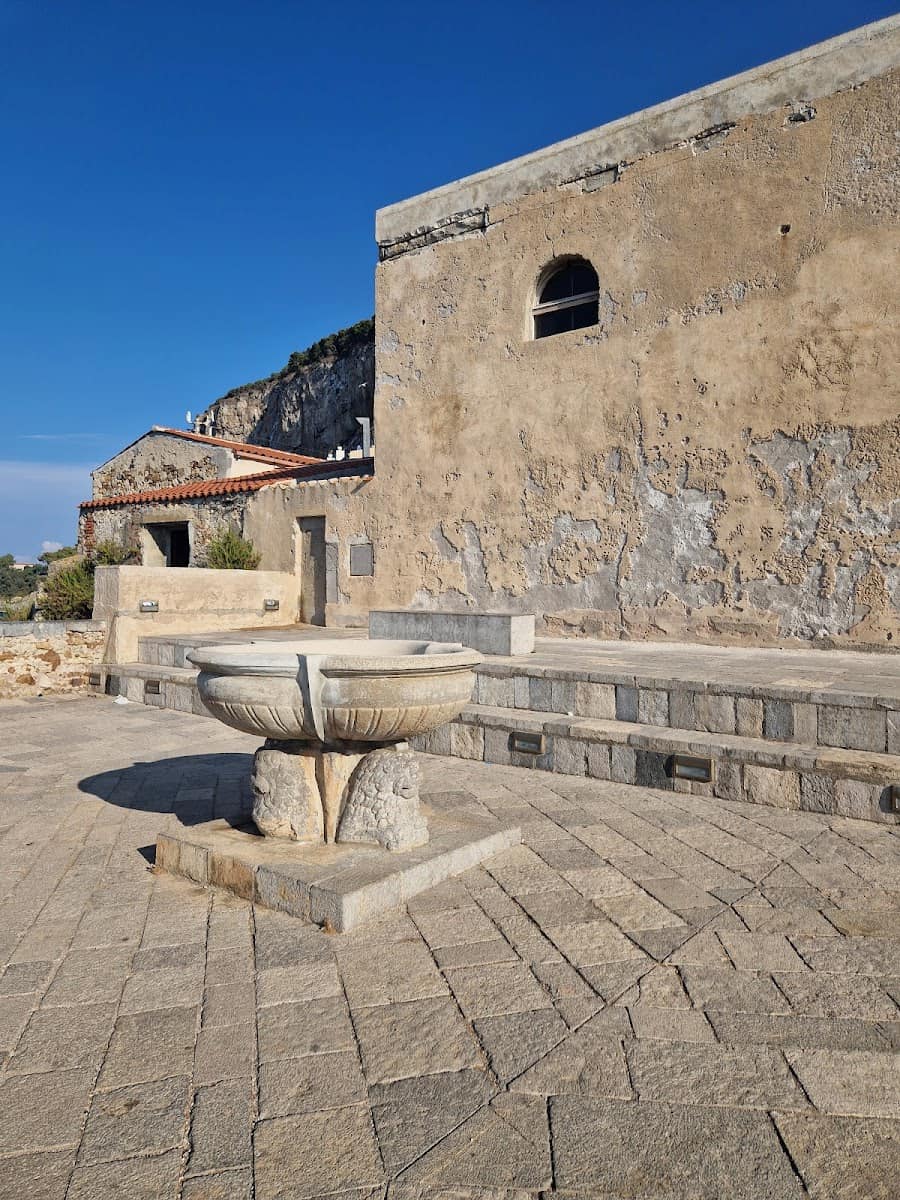 Bastione di Capo Marchiafava, Cefalù Bastione di Capo Marchiafava, Cefalù