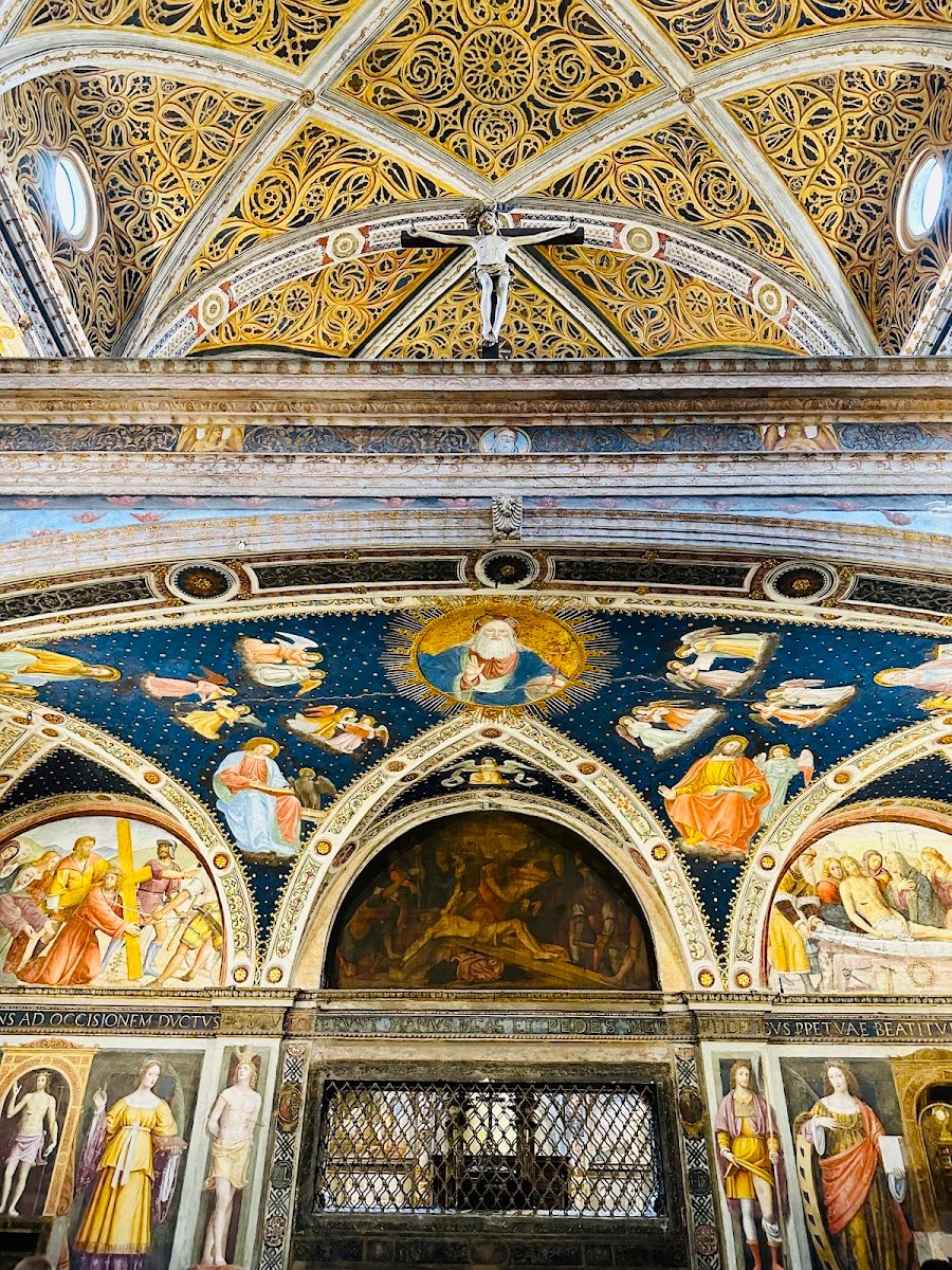 Inside of Cappella Colleoni, Bergamo Inside of Cappella Colleoni, Bergamo