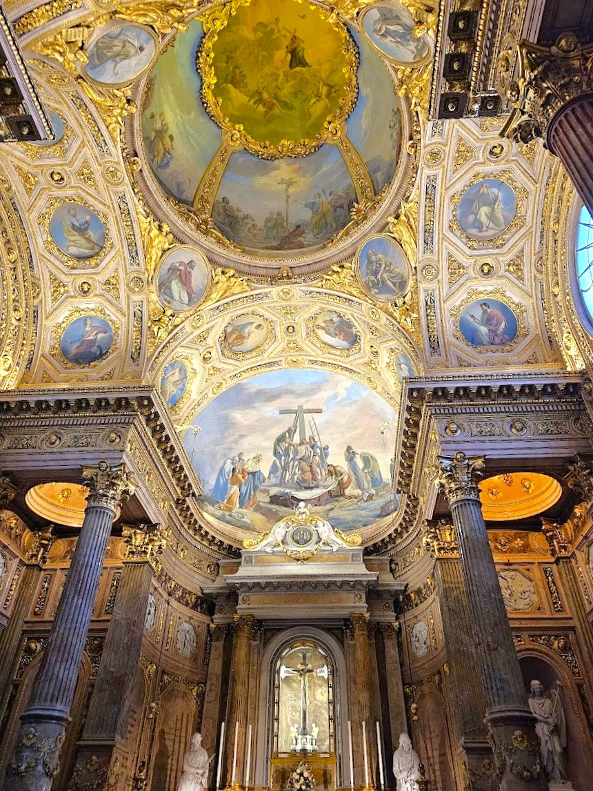 Inside of Cappella Colleoni, Bergamo Inside of Cappella Colleoni, Bergamo