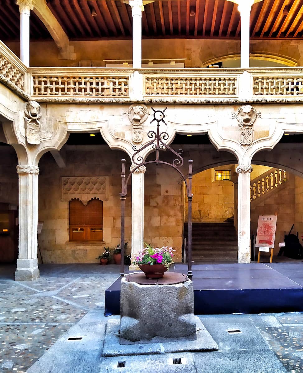 Casa de las Conchas, Salamanca Casa de las Conchas, Salamanca