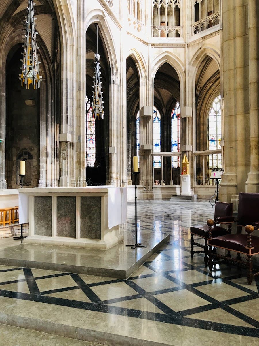 Inside of Church of Saint-Maclou, Rouen Inside of Church of Saint-Maclou, Rouen