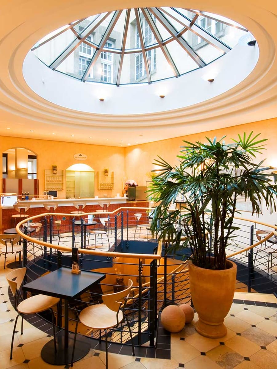Hall of Kaiser-Friedrich-Therme, Wiesbaden Hall of Kaiser-Friedrich-Therme, Wiesbaden