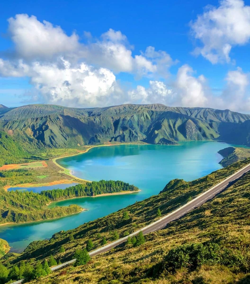 Lagoa do Fogo, Sao Miguel, Azores Lagoa do Fogo, Sao Miguel, Azores