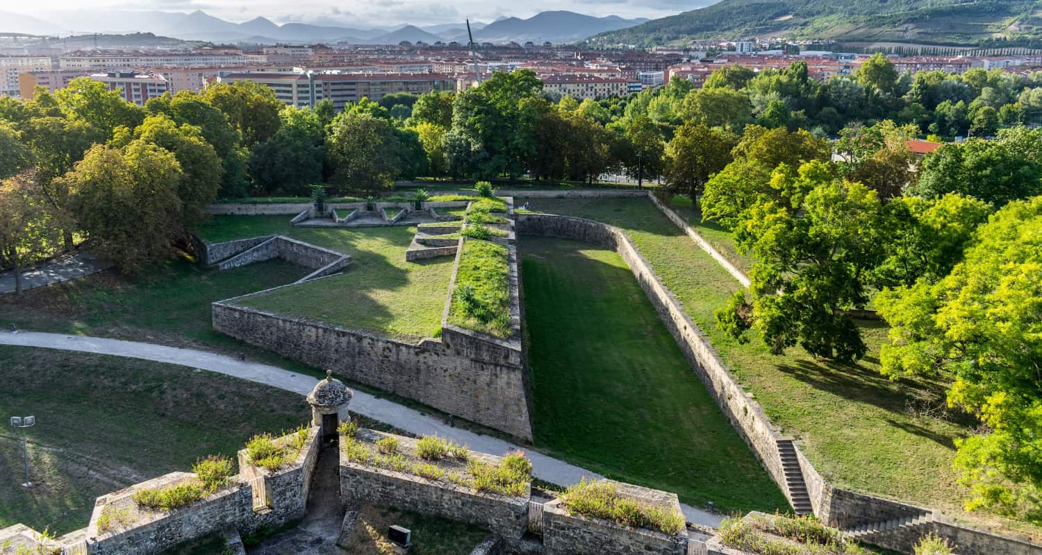 Mirador del Caballo Blanco, Pamplona Mirador del Caballo Blanco, Pamplona