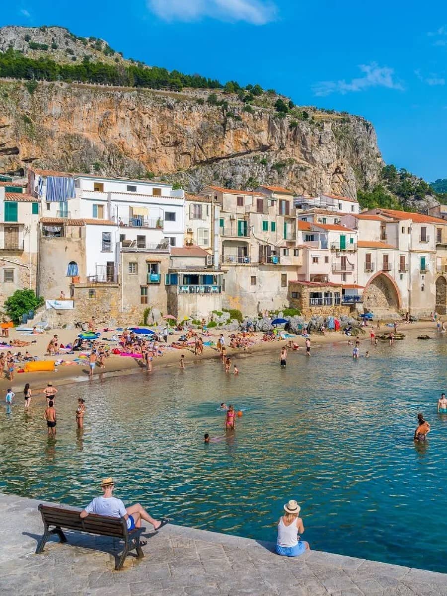 Spiaggia del Porto Vecchio, Cefalù Spiaggia del Porto Vecchio, Cefalù