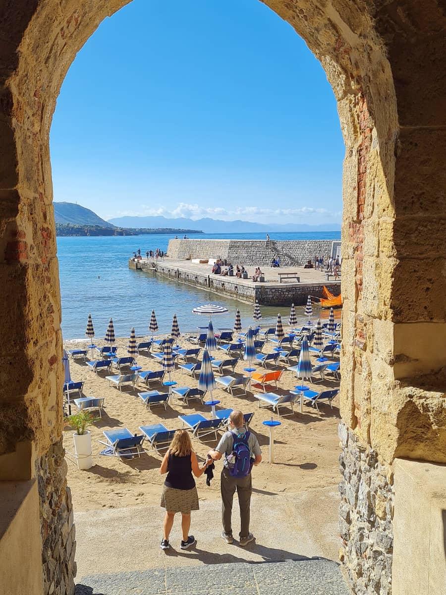 Spiaggia del Porto Vecchio, Cefalù Spiaggia del Porto Vecchio, Cefalù