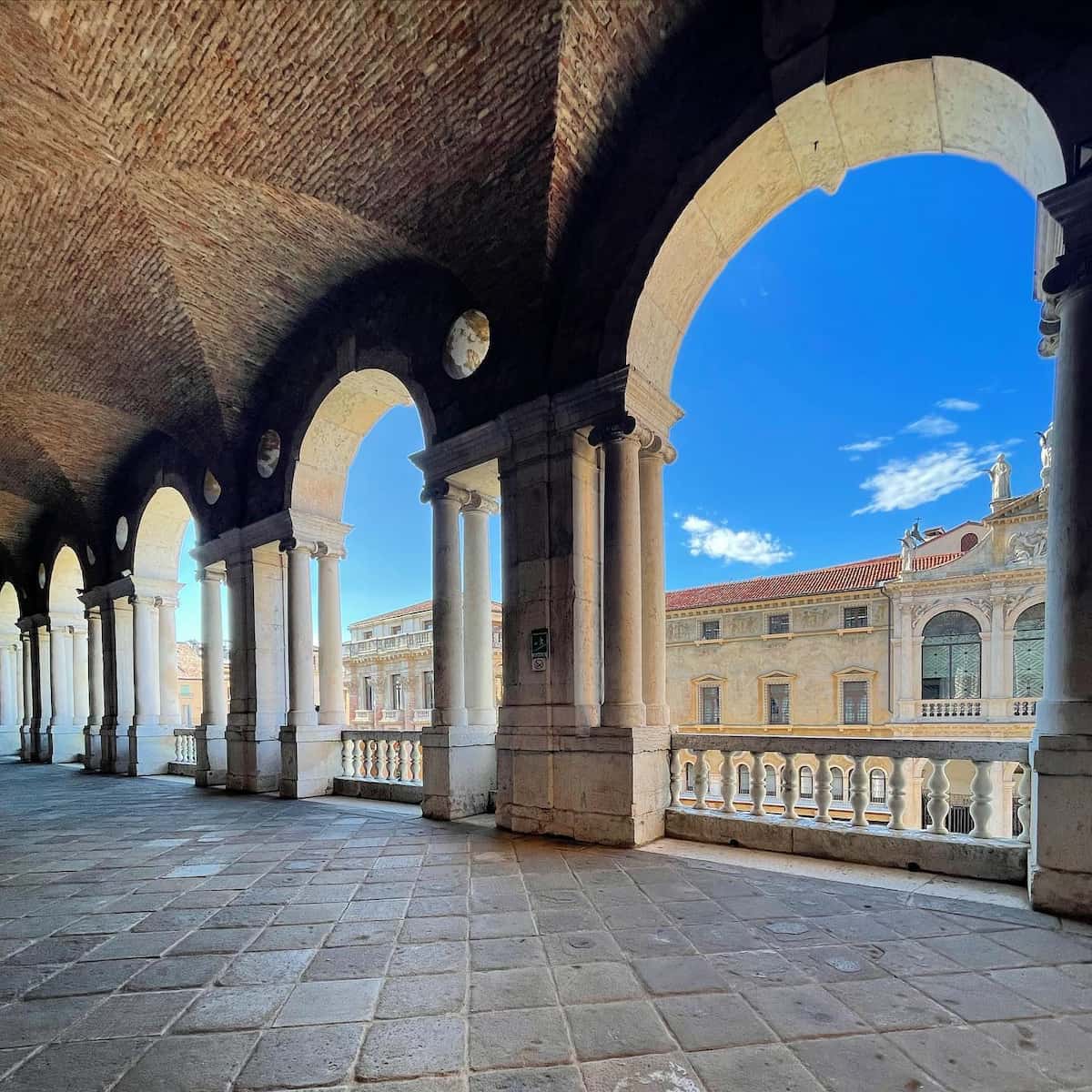 Basilica Palladiana, Vicenza Basilica Palladiana, Vicenza