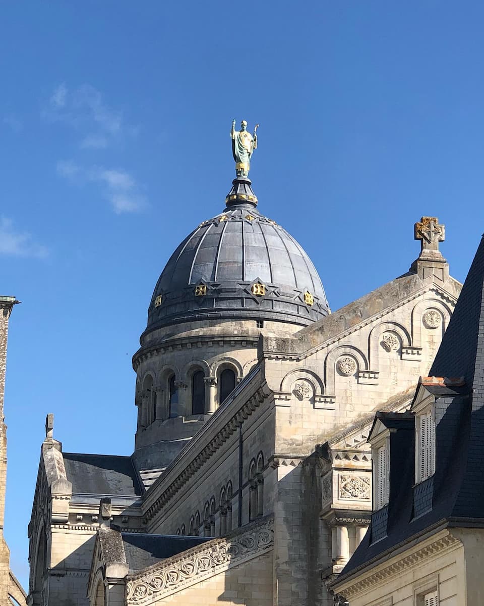 Basilique Saint-Martin, Tours Basilique Saint-Martin, Tours
