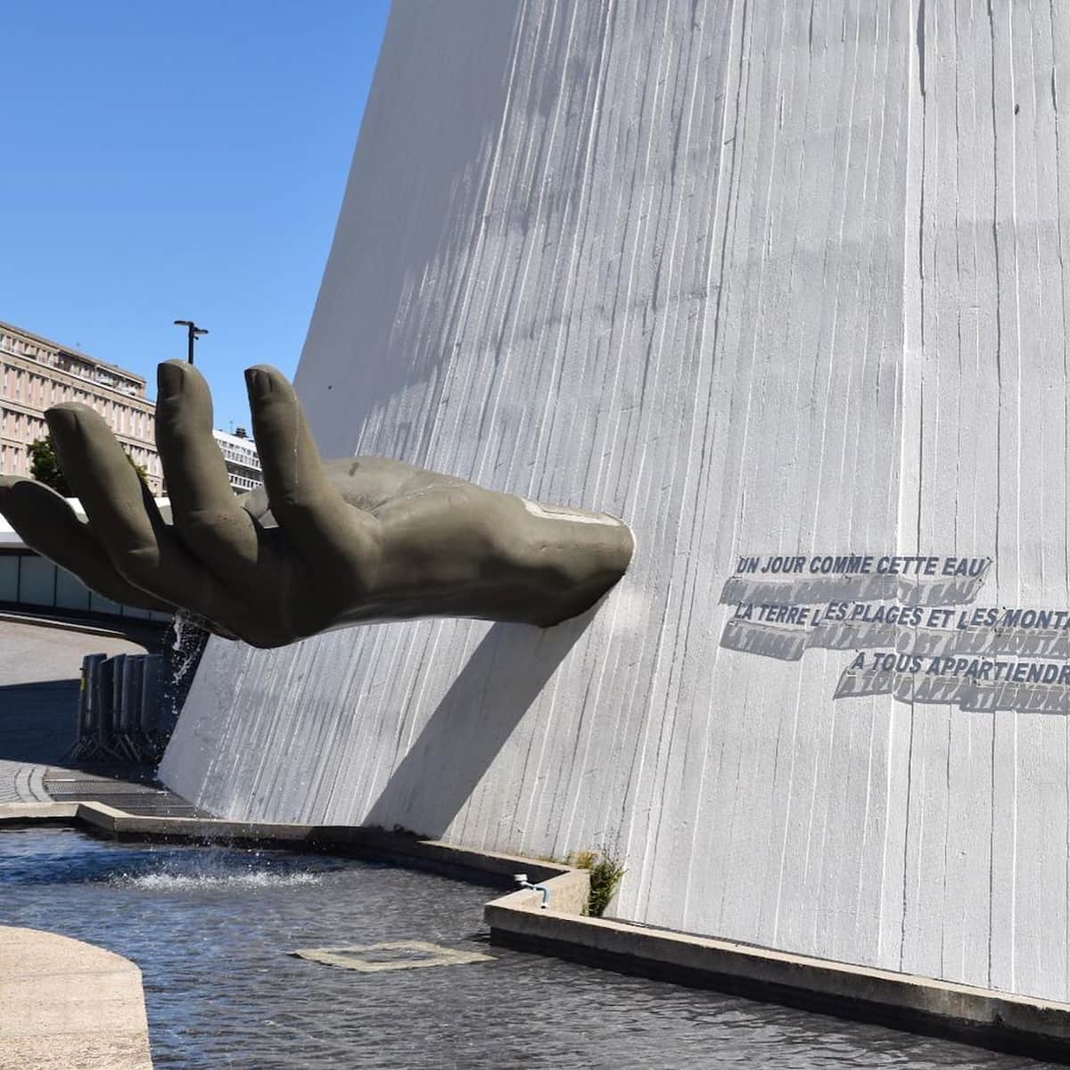 Bibliothèque Oscar Niemeyer Bibliothèque Oscar Niemeyer
