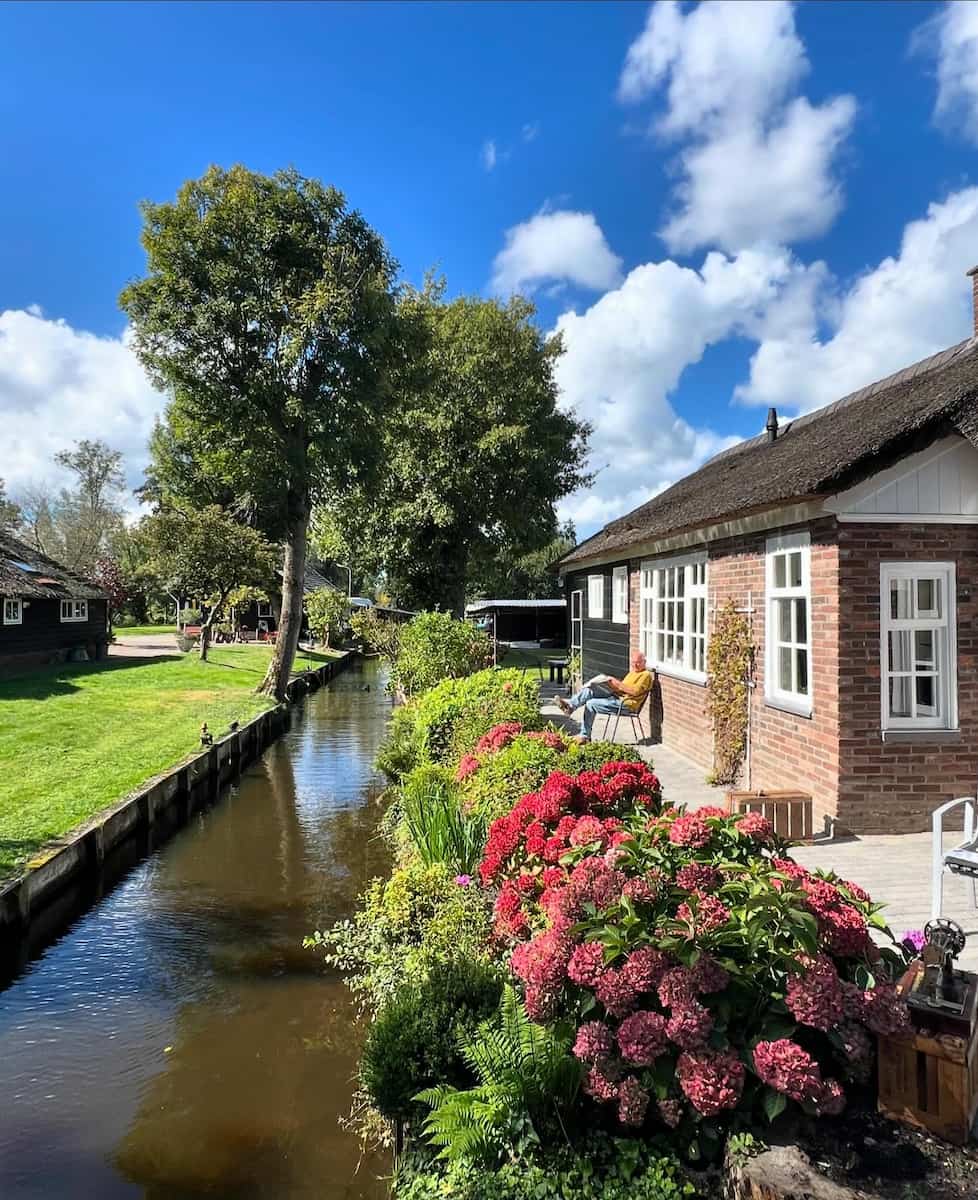 Canal and Binnenpad Paths, Giethoorn